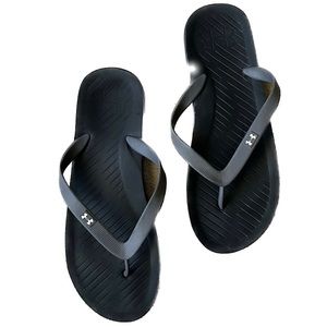 Under Armour Black and Grey Scandals Flip Flops Shoes  Mens Size 12